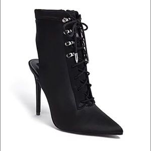 F21 Satin Pointy Toe Stiletto Booties Sz 9